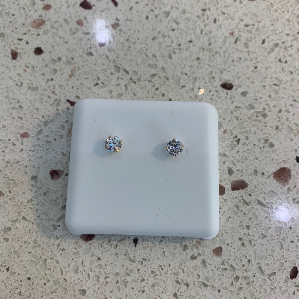 10k gold 4mm push back cz Earring round cut